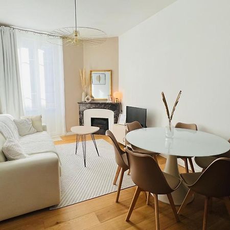 Charmant Appartement 3 Etoiles, Chaleureux Et Bien Equipe カンヌ エクステリア 写真