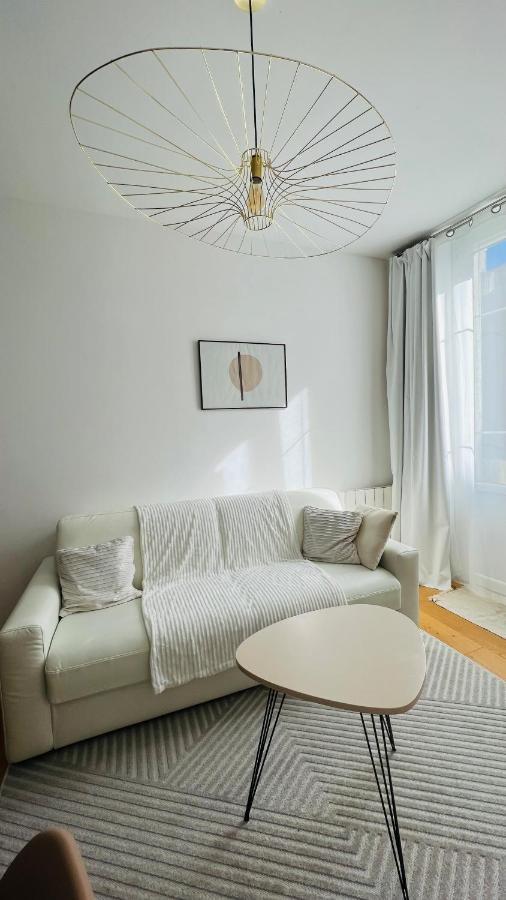 Charmant Appartement 3 Etoiles, Chaleureux Et Bien Equipe カンヌ エクステリア 写真